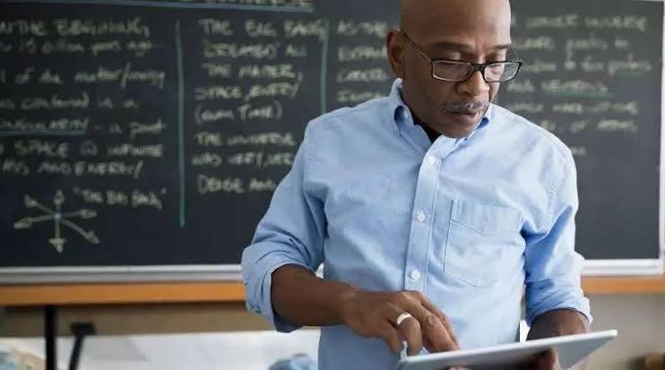 Lecturer Salary & Grade Levels + Allowance Structure In Nigeria (2025): Official Figures