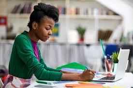 How To Avoid Distractions And Stay Focused In School