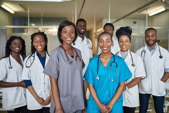 Medical Courses In Nigeria 2025: Job Prospects And Salary Structure