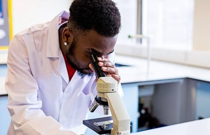 Top 10 Easiest Science Courses To Study In Nigerian Universities (2025)