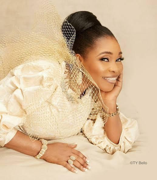 Tope Alabi: Biography, Net Worth, Ministry And Career Highlights.