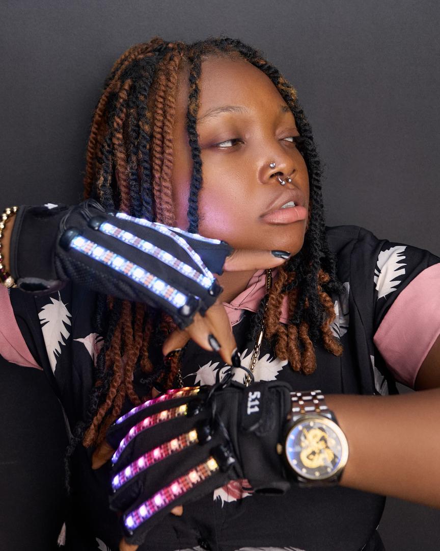 LUMINOS DJ FEMZEY