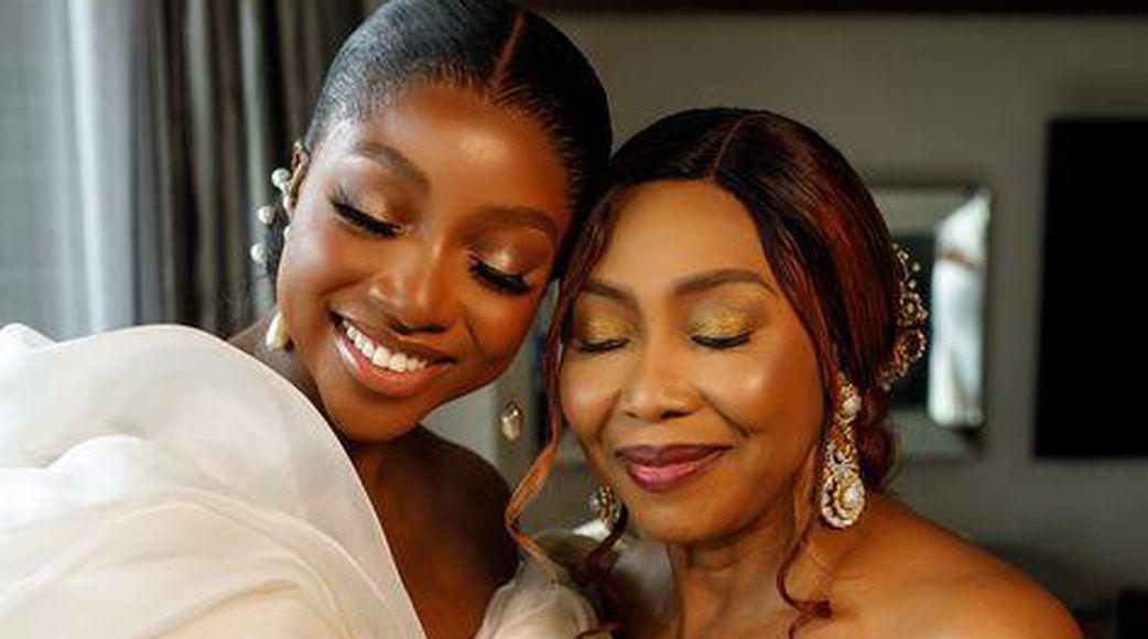10 Simple Ways to Brighten Your Mom’s Day and Light Up Her Smile 