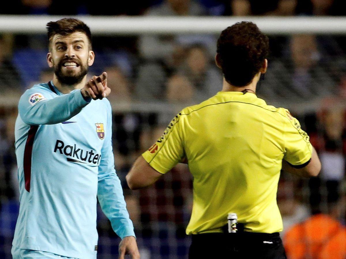 🚨🗣️ 𝗡𝗘𝗪: Gerard Piqué: "I've always said it. Every La Liga referee is the same. They're all Real Madrid fans."